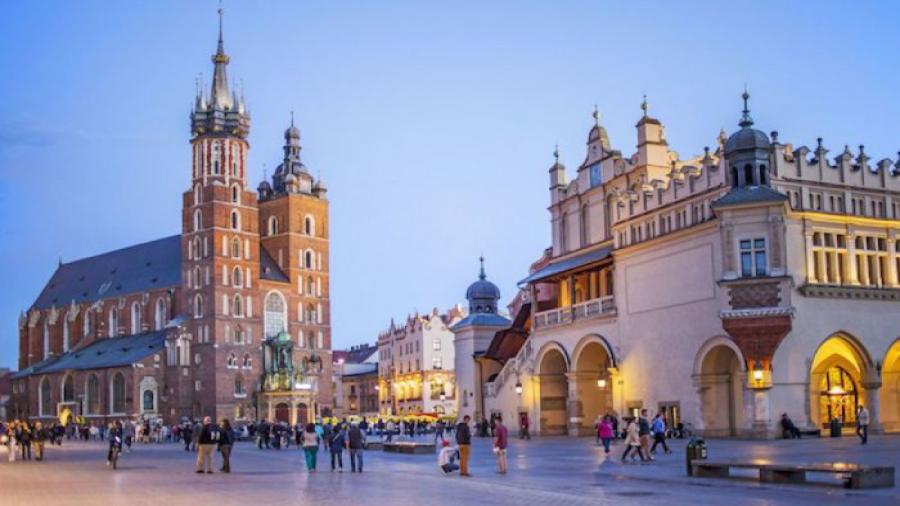 co_zwiedzic_w_krakowie_kompletny_poradnik-700x433.jpg
