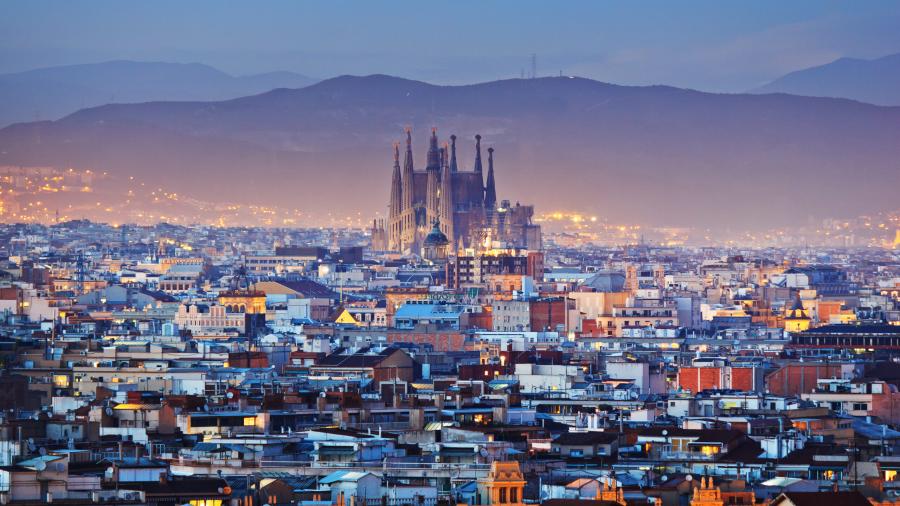 barcelona-noca-scaled.jpg