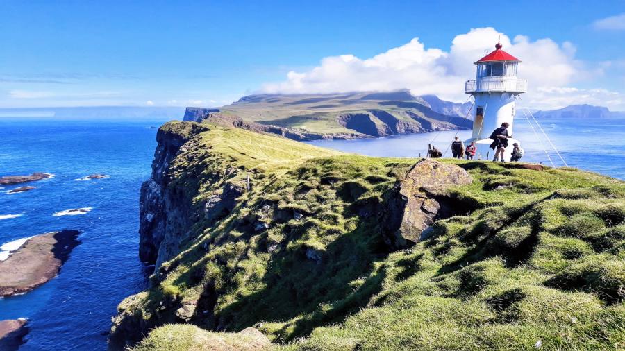 Latarnia-morksa-na-Mykines-scaled.jpg