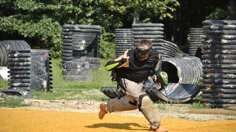 paintball-1278900_1920.jpg