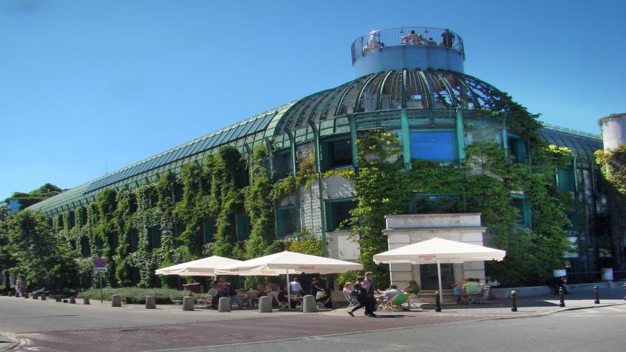 Warszawa biblioteka uniwersytecka.jpg