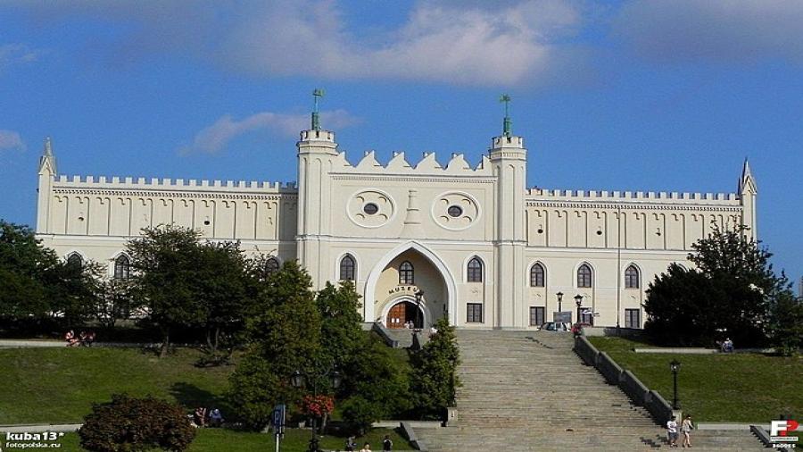 Lublin,_Zamek_Kr+-lewski_-_Muzeum_Lubelskie_-_fotopolska.eu_(340955).jpg